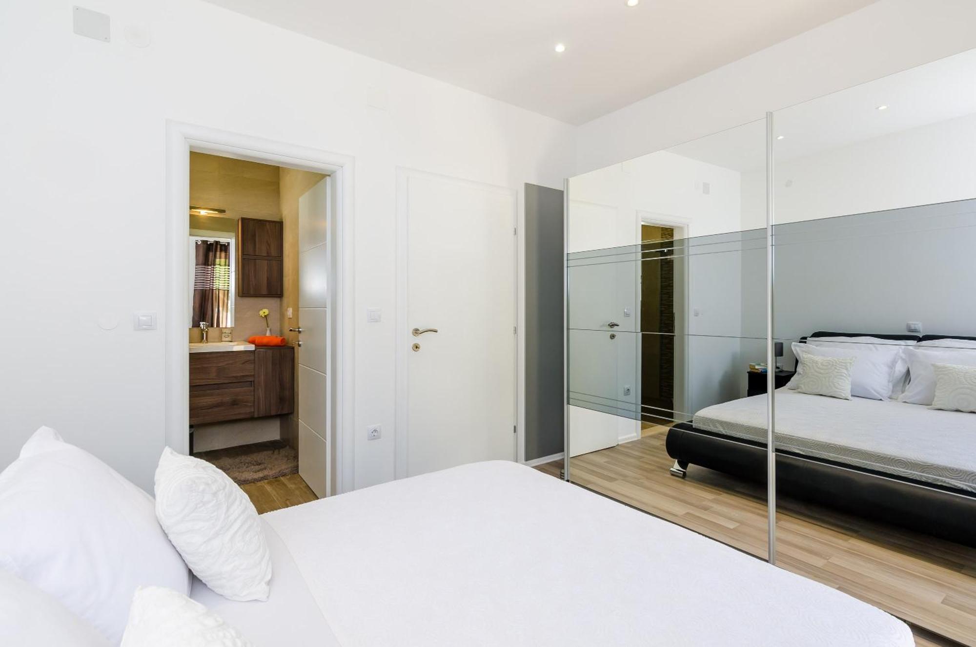 Villa Tranquility Nest Beniva โมโกชิซา ภายนอก รูปภาพ