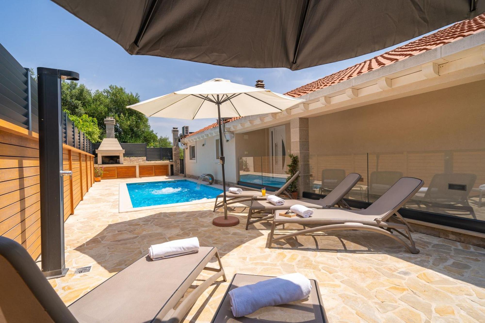 Villa Tranquility Nest Beniva โมโกชิซา ภายนอก รูปภาพ